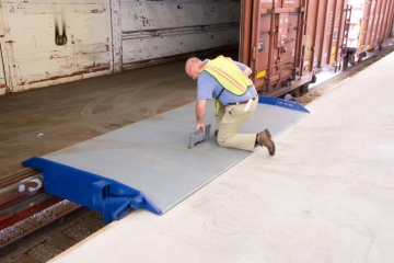 Rail Dock Plate B series is perfect for loading and unloading railcars. Capacties range from 15,000 to 90,000 lbs.
