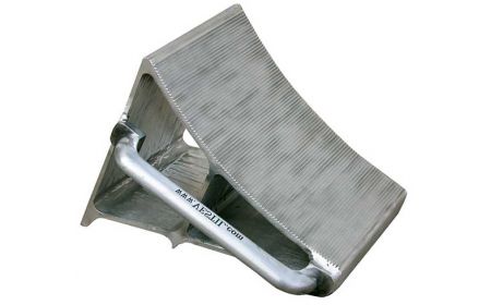 Aluminum Wheel Chock - BEALUM series by Beacon Industries
