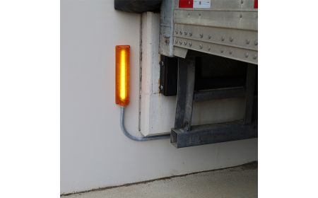 Dock Traffic Control Light - BDGLED series by Beacon Industries