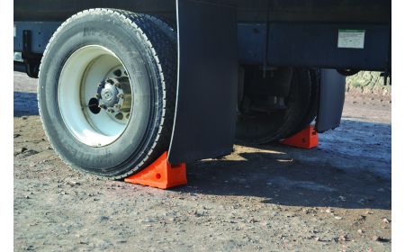 Lightweight Wheel Chocks - UC1500 series