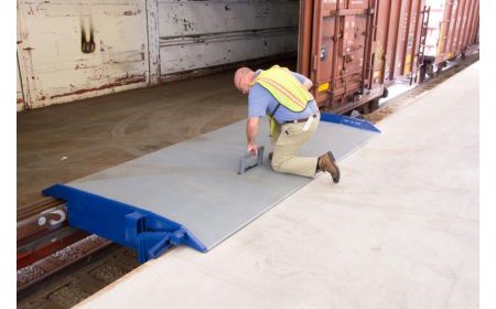 Rail Dock Plate - Rail Car Dockboards - BRS Series by Beacon Industries